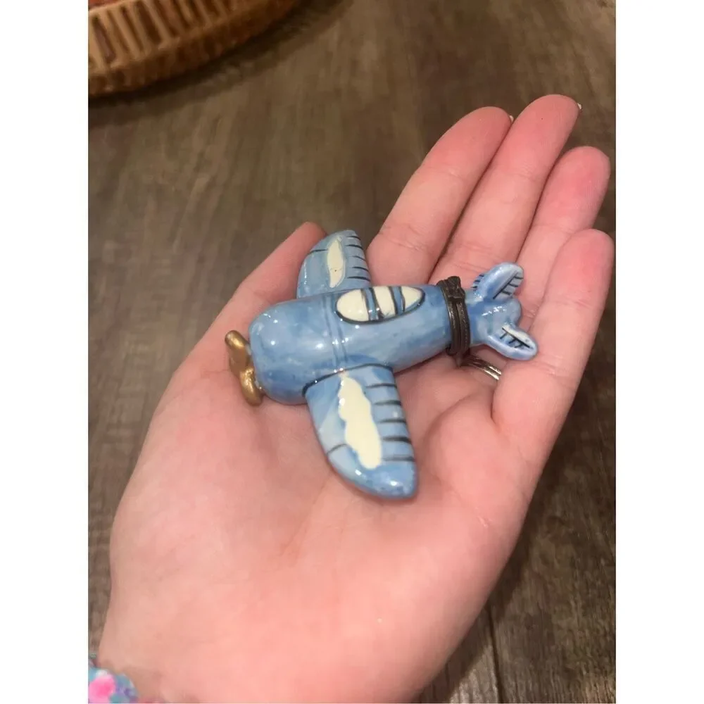 Aircraft Airplane Plane Hinged Trinket Box does not latch